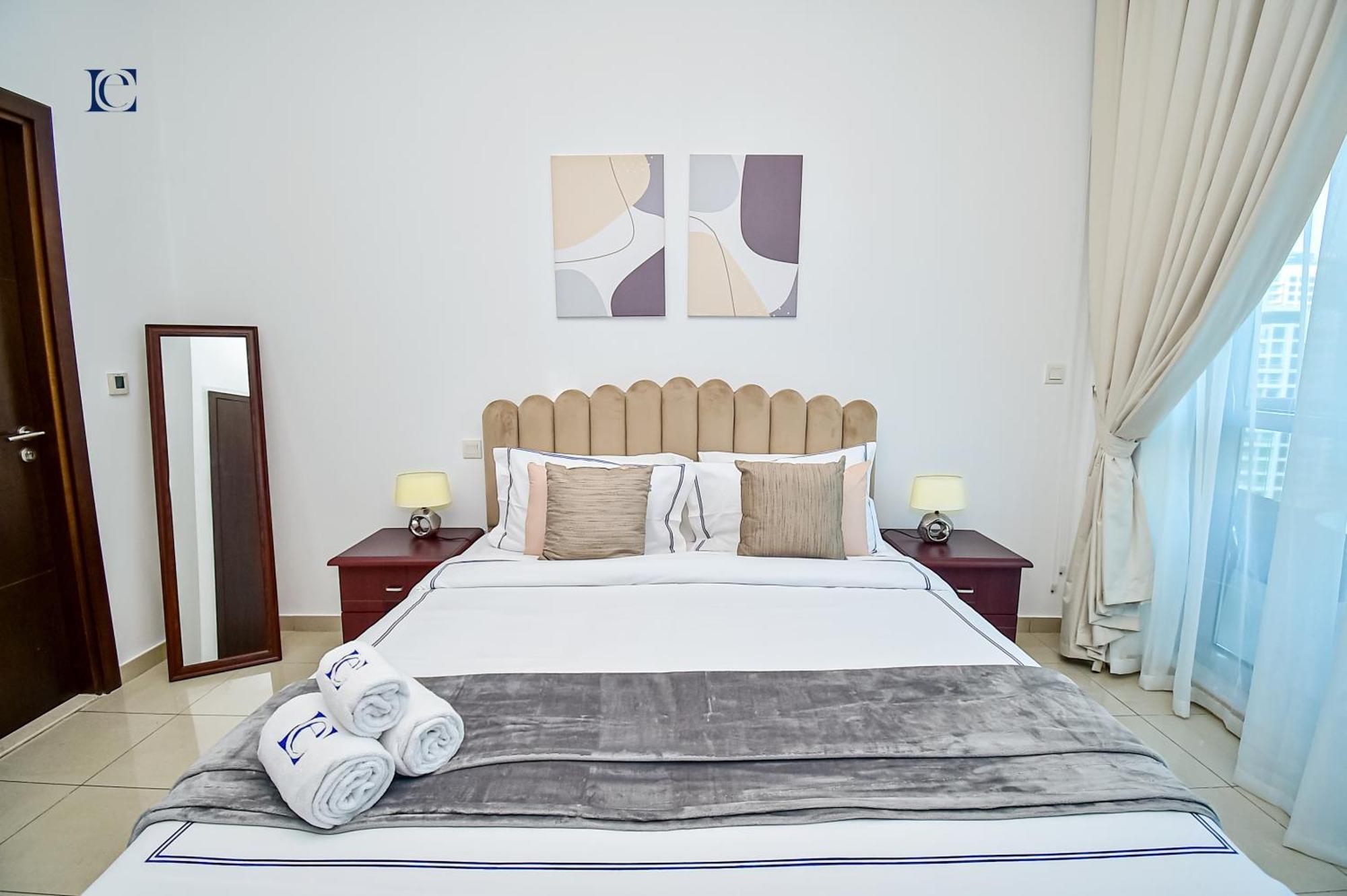 Luxury Escapes - 1Br Home With Stunning Marina View - Bay Central Marina ドバイ エクステリア 写真